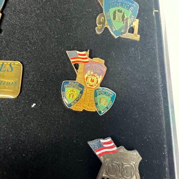 911 Commemorative Pin Set NYC FD, PD, and Port Authority Boxed Set of 9 Pins - Picture 4 of 5